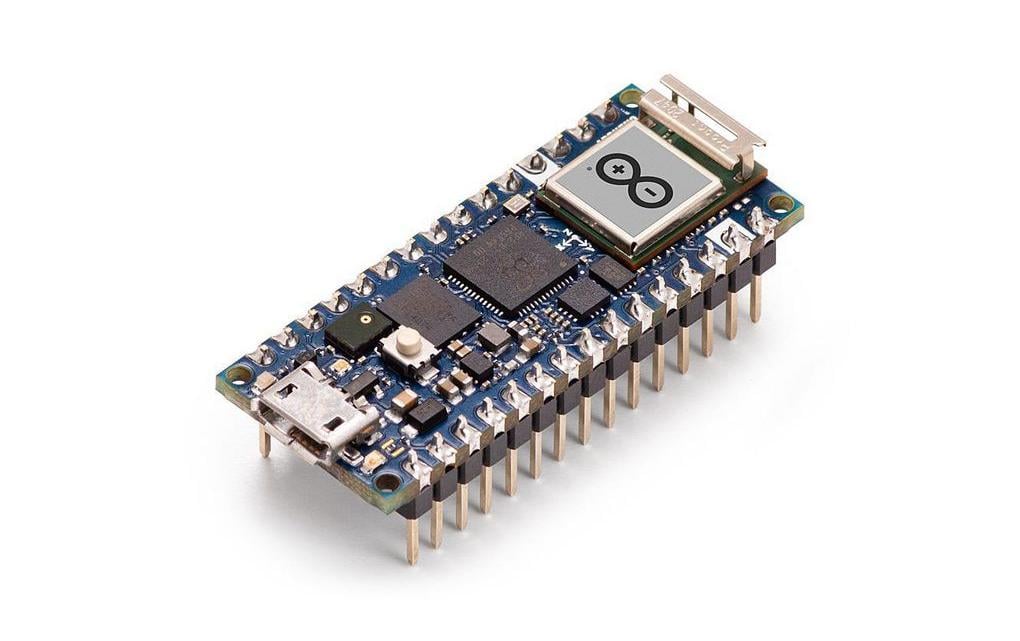 Arduino Carte de développement Arduino Nano RP2040 Connect avec des bandes d'épingles