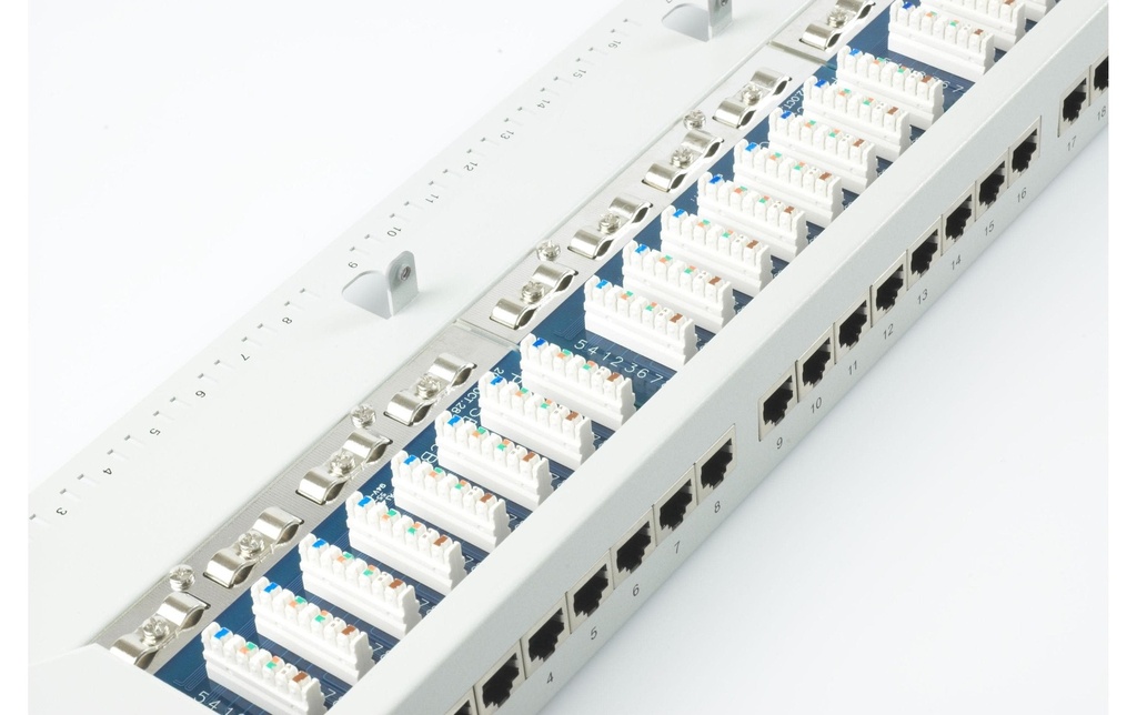 equip Panneau de brassage 24 ports Cat. 5e 1U 19 blindé, LSA Rack 19
