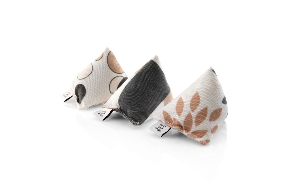CanadianCat Jouet à la valériane Mini-pyramides, Set de 3 pièces, beige