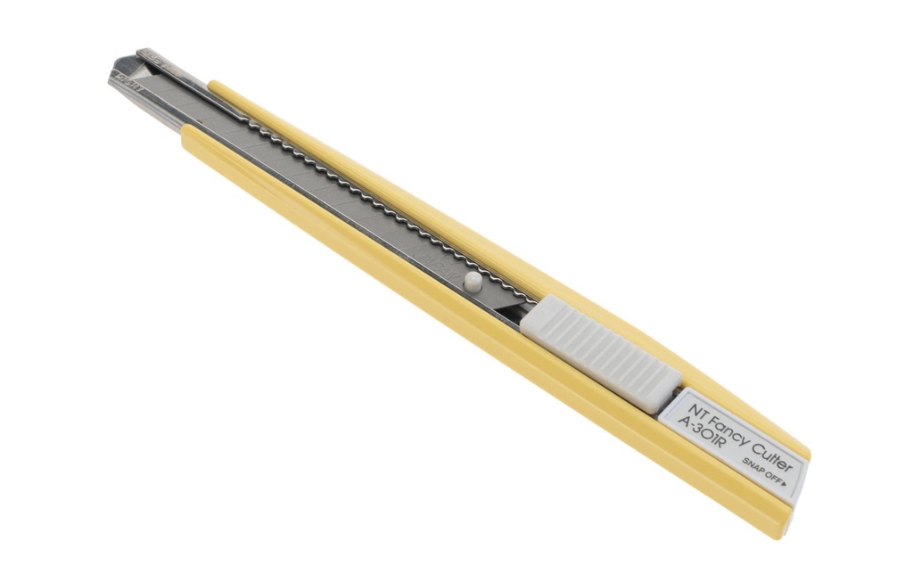 NT Cutter Cutter A-301 RP Auto Lock 9 mm, jaune