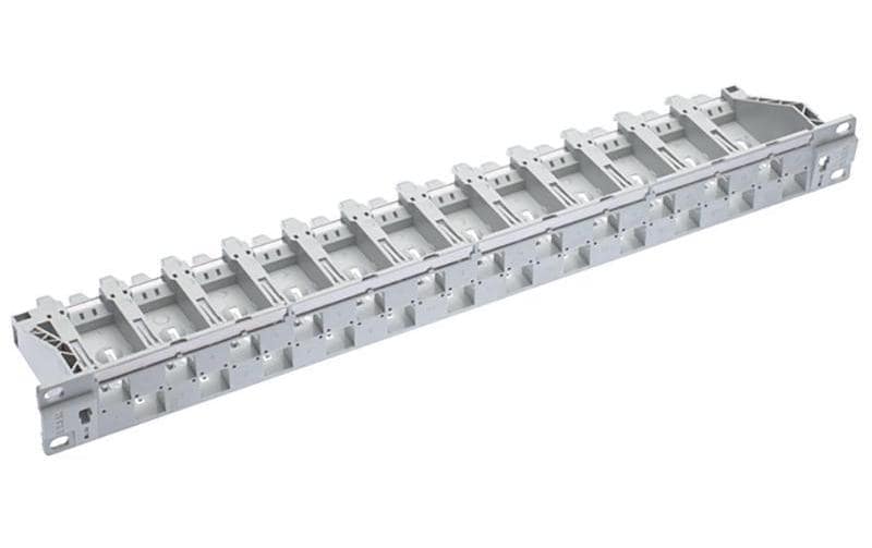 R&M Panneau de brassage 24 ports Cat. 5 6 1HE 19 blindé, vide