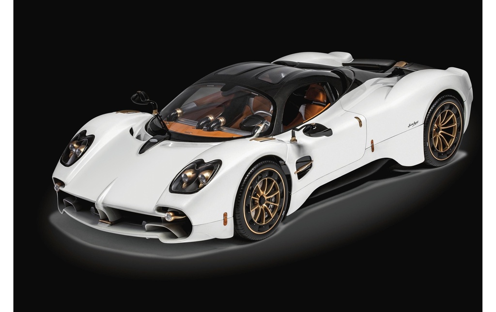Pocher Pagani Utopia Coupé Bianco Perla 1:8